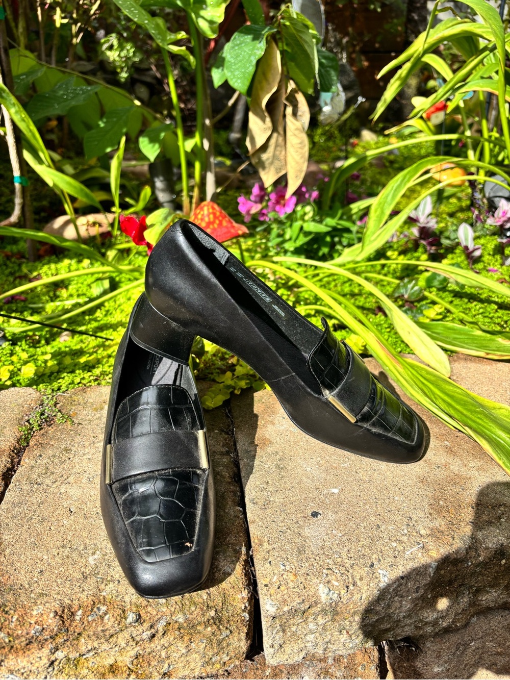 Rockport Black Croc-Effect Leather Loafers with Gold Trim
